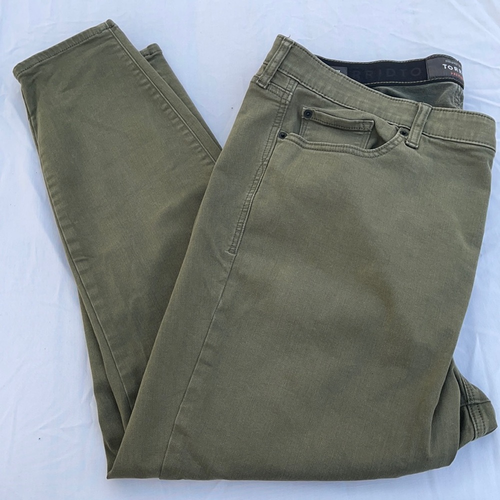 Torrid Olive Green High-Waisted Pants - Picture 3 of 8